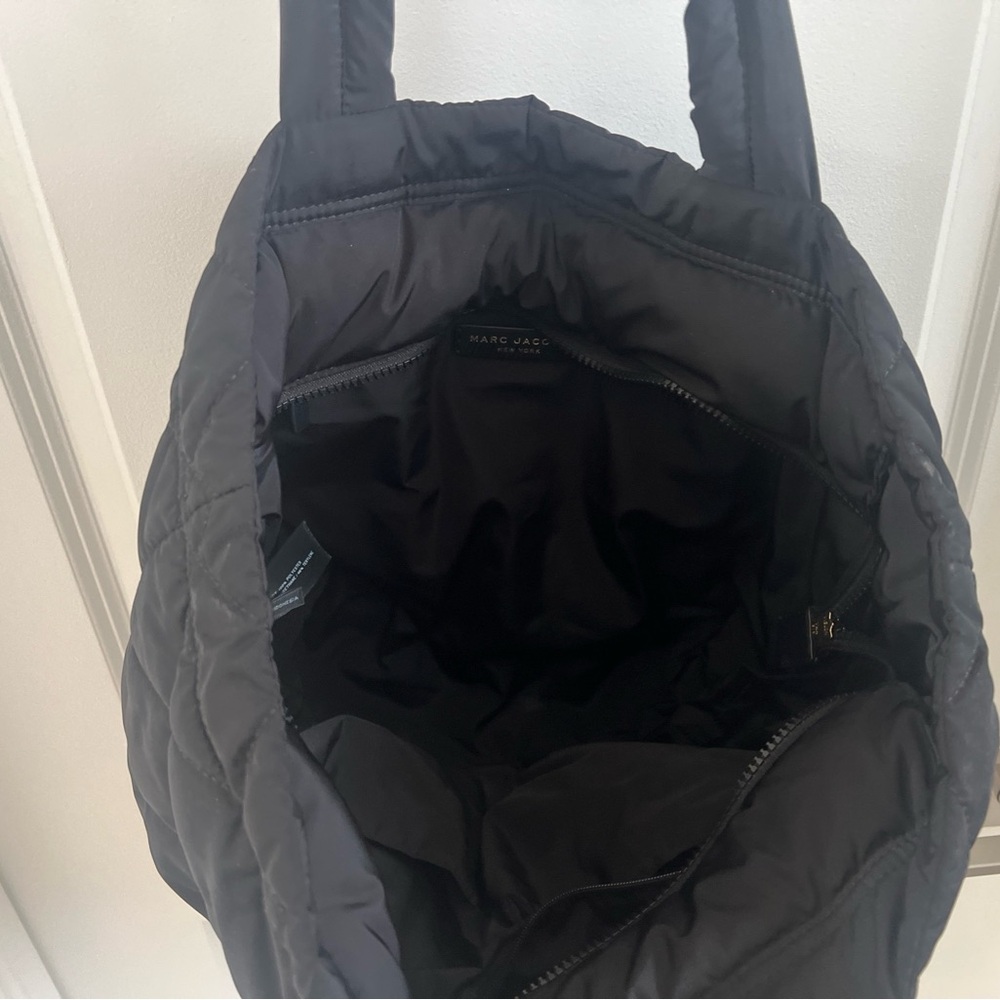 Marc Jacobs Black Quilted Tote Bag - Picture 4 of 8